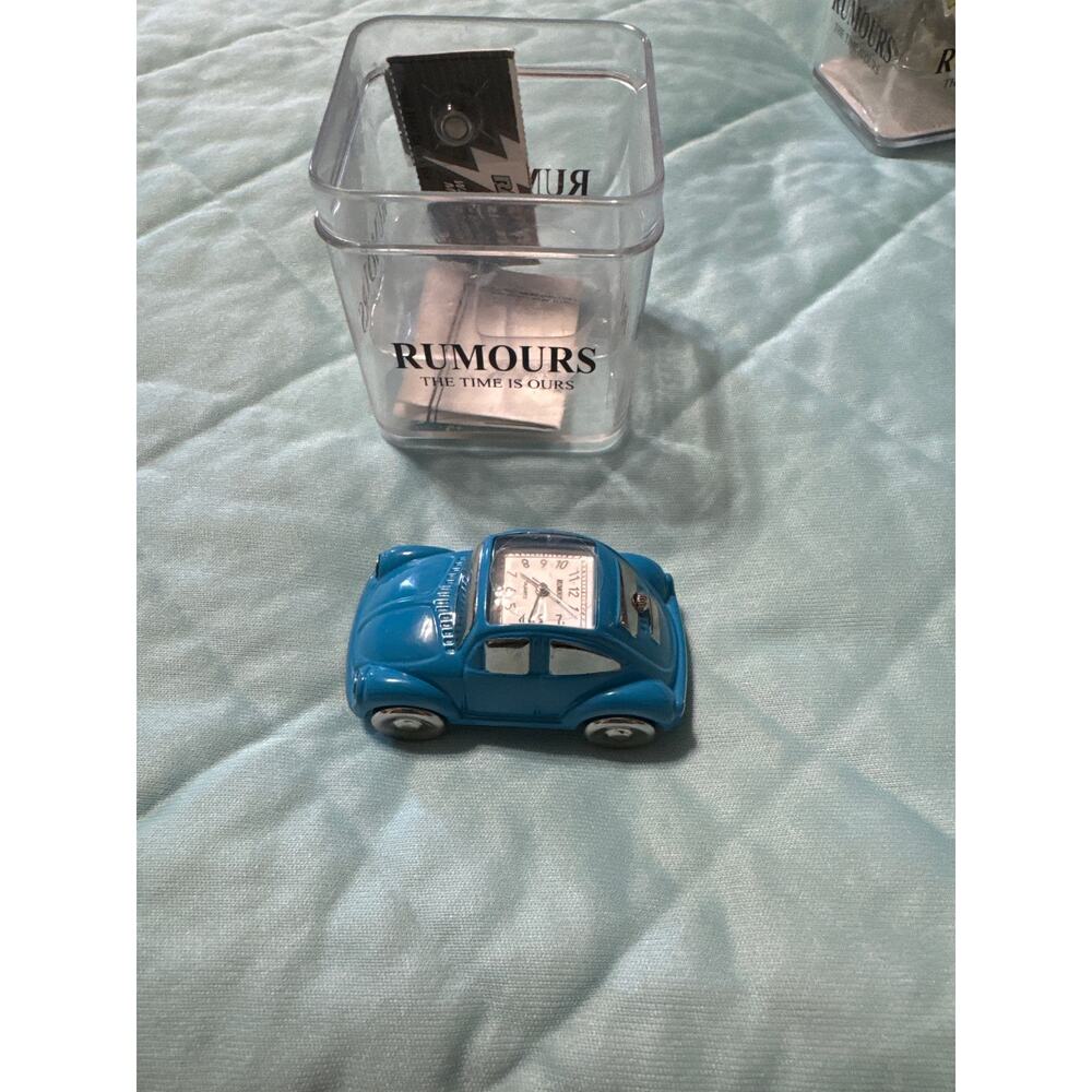 VINTAGE RARE DIE CAST VW CAR RUMOURS CLOCK VOKSWAGEN BEETLE DESIGN‎ Blue READ
